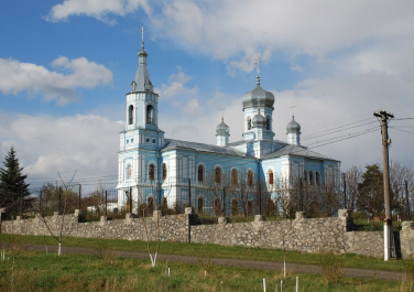 Краснокутск, Архангело-Михайловский храм