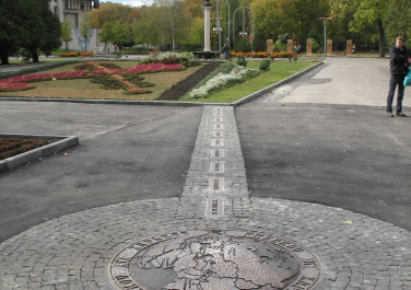 Памятник 50-й параллели (Харьков)