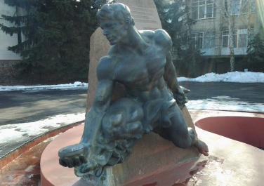 Памятник водопроводчику (Харьков)