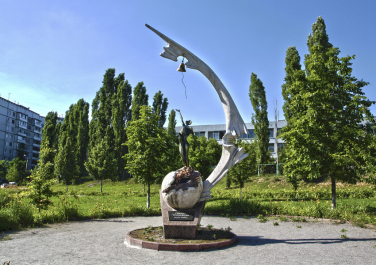 Памятник героям Чернобыля