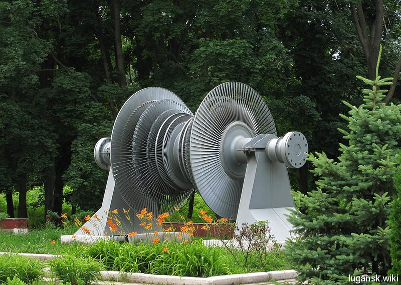 Памятник паровой турбине