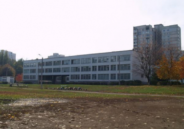 Средняя школа № 154, проспект. Людвика Свободы, д.42б