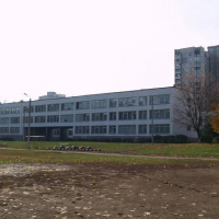 Средняя школа № 154, проспект. Людвика Свободы, д.42б