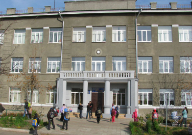 Средняя школа № 51, проспект. Ленина, д.68б