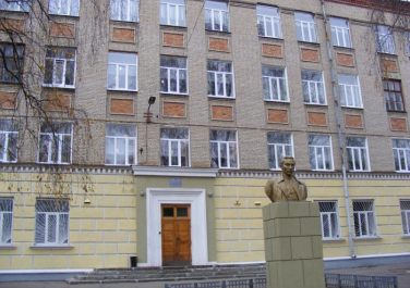 Средняя школа № 100, ул. Лесопарковская, д.111