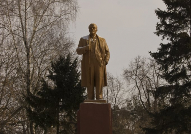 Волчанск, памятник В.И. Ленину, История