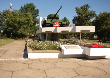 Богодухов, памятник танкистам, орден отечественной войны