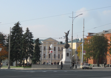 Харьков, Площадь Конституции