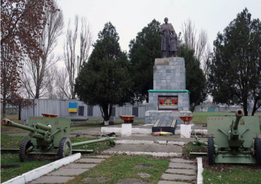 Краснопавловка, Братская могила Советских воинов